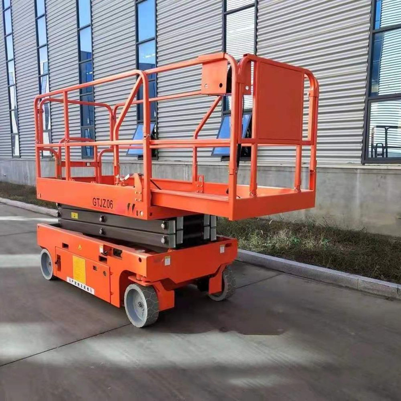 全自行式升降機